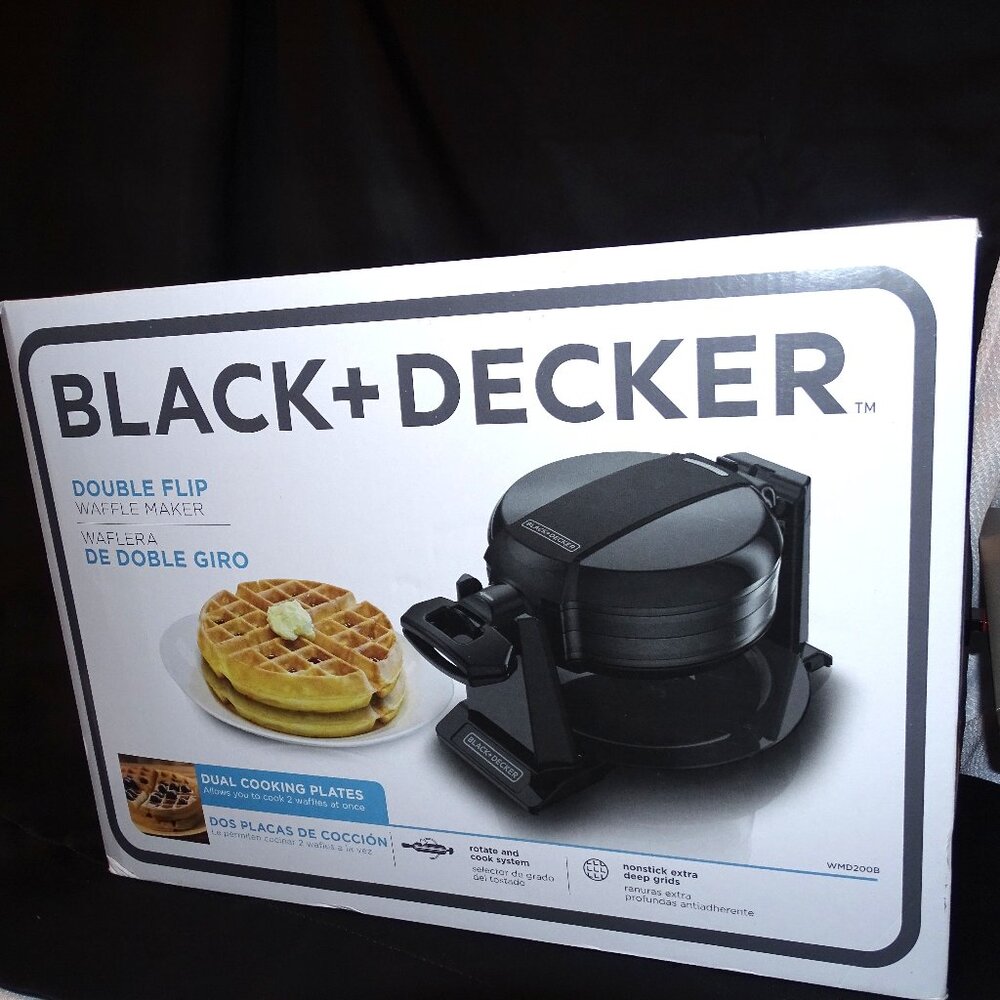 Black & Decker Belgian Waffle Maker Double Flip/Dual Cooking Plate